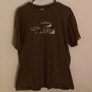 The Northface men’s tshirt